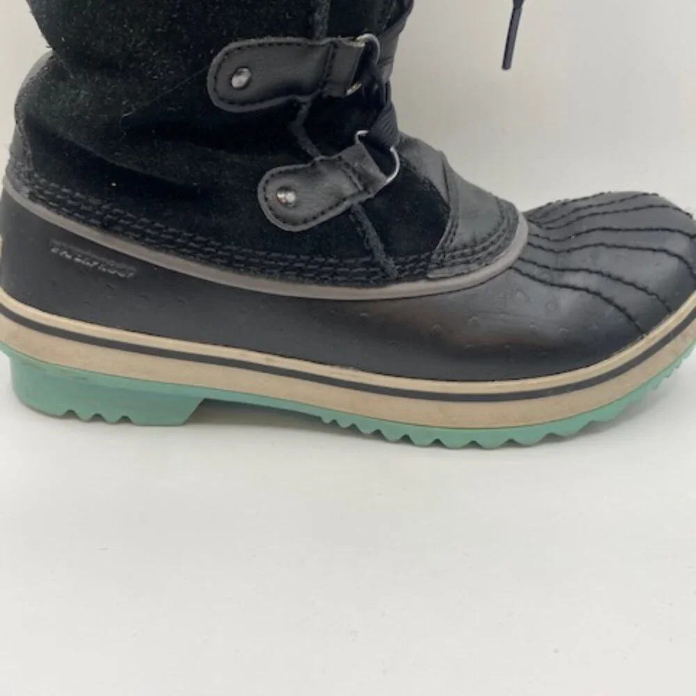 Kids SOREL black and blue lace up snow boots faux fur